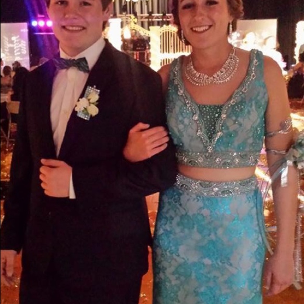 Size 2 Elegant Lace Prom Dress in Blue two piece lace dress Jasmine dress - Picture 5 of 7